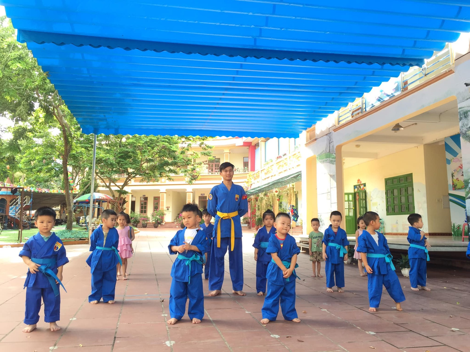 Bé khoẻ hẳn sau khoá hè