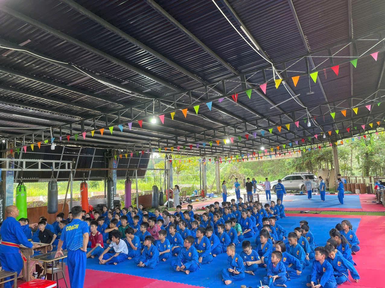 Đeo đai mới