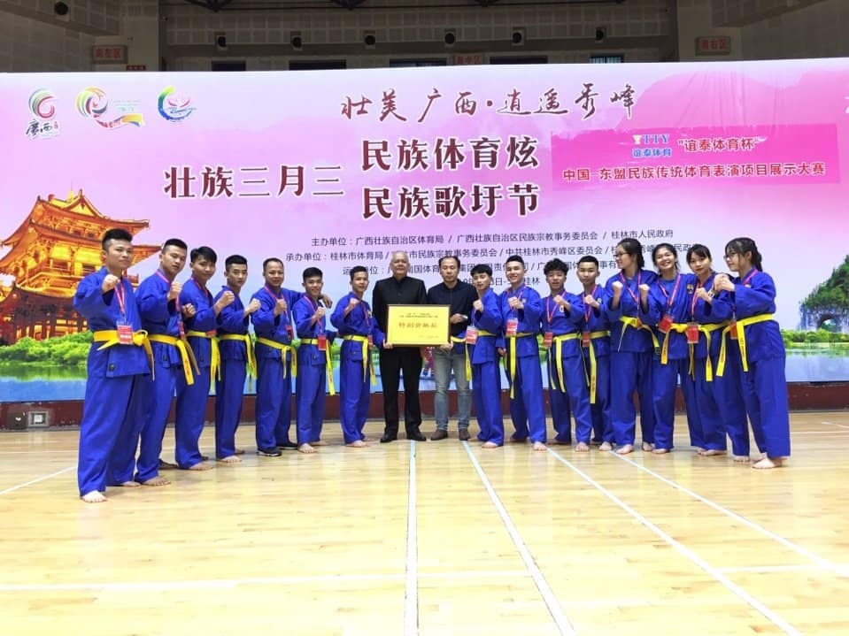 Biểu diễn 01