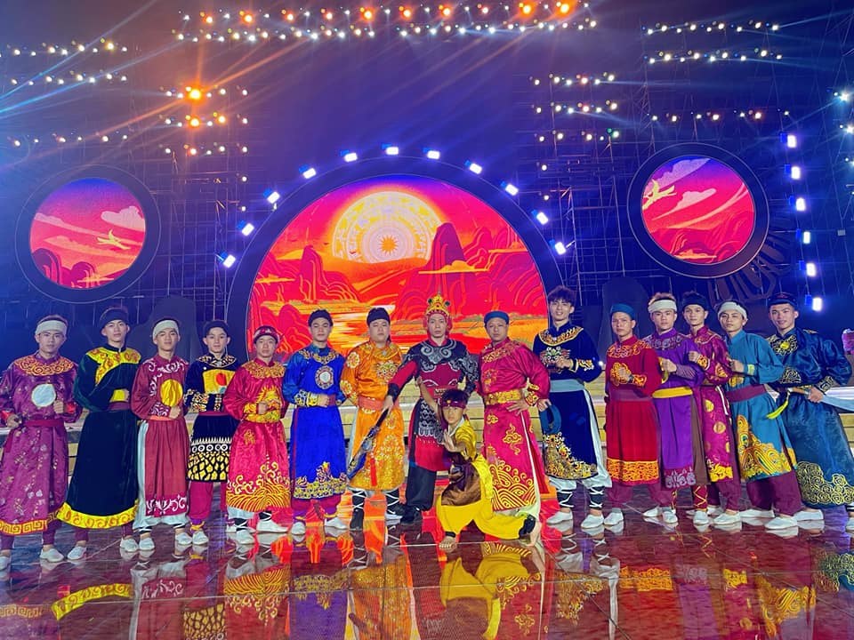 Biểu diễn 05
