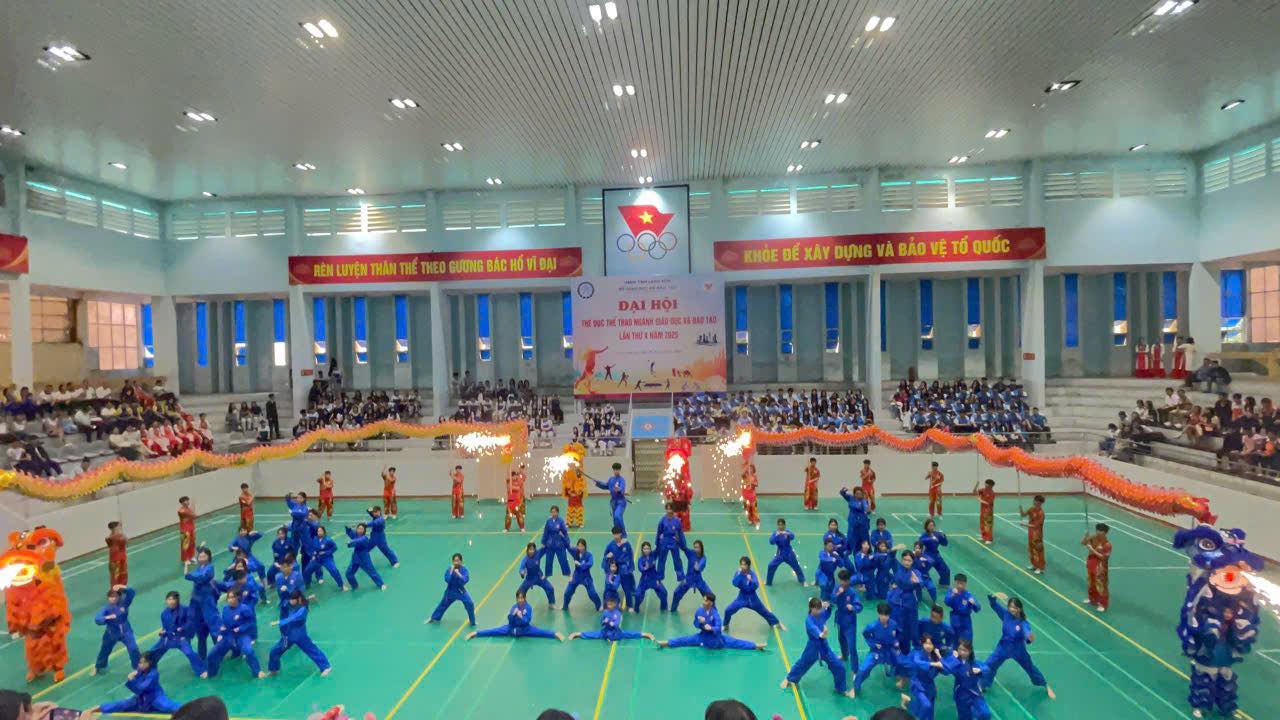 Biểu diễn 06