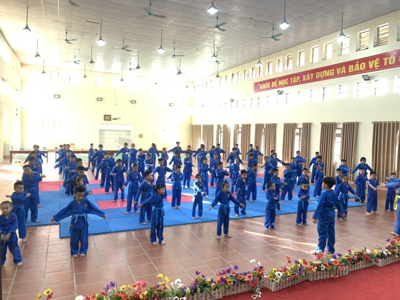 Lớp học 03