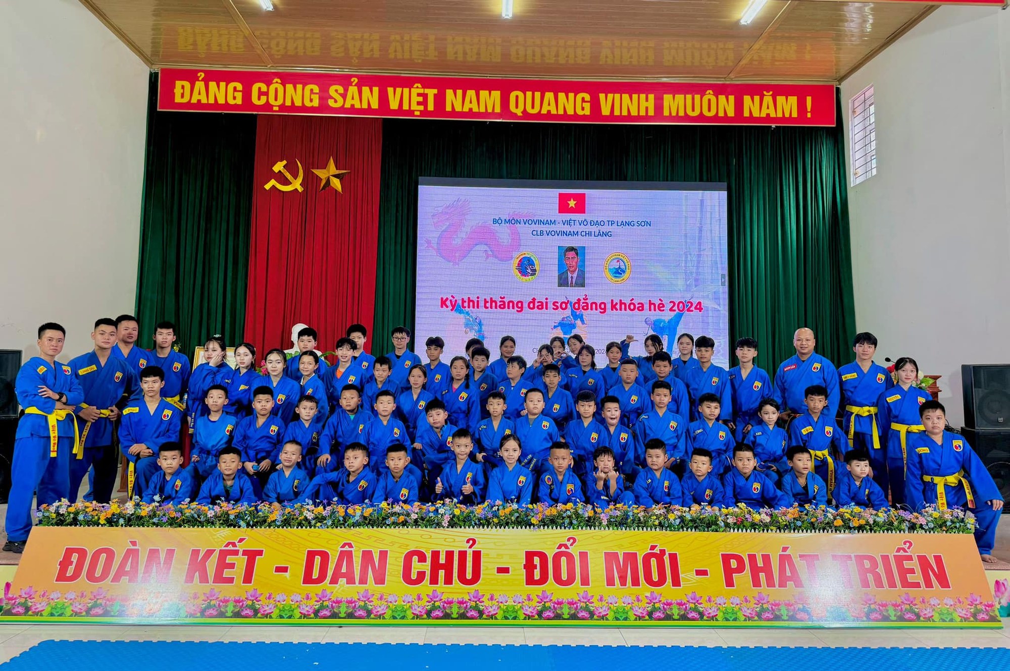 Tập thể 04